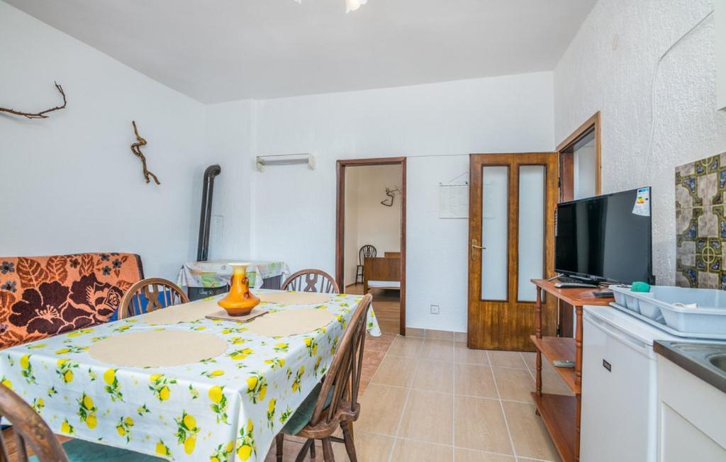 Apartmani Mile 克尔克 外观 照片